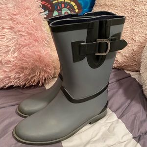 Gray Náutica Rain Boots